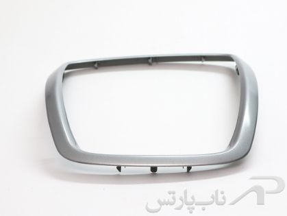 تصویر  قاب دور دریچه هوا و نمایشگر وسط داشبورد (پنل مرکزی) پژو 207 برند کروز