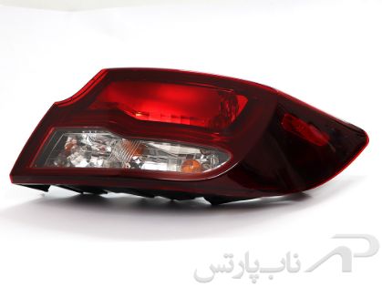 تصویر  چراغ خطر عقب روی بدنه راست- شاهین