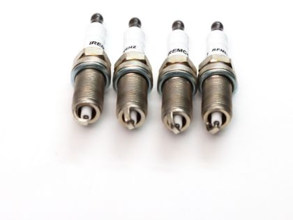 تصویر  شمع کد RFN6HZ پایه بلند تک پلاتین موتور TU5P رانا پلاس (چهار عددی) برند آی آر امکو IREMCO