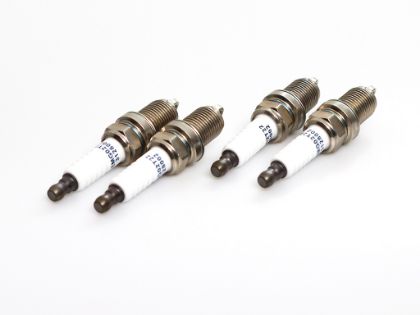 تصویر  شمع پایه کوتاه تک پلاتین موتور OHV آردی (چهار عددی) برند عظام