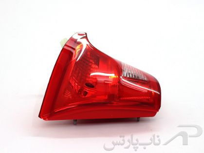 تصویر  چراغ خطر عقب روی درب صندوق سمت چپ کوییک کروز