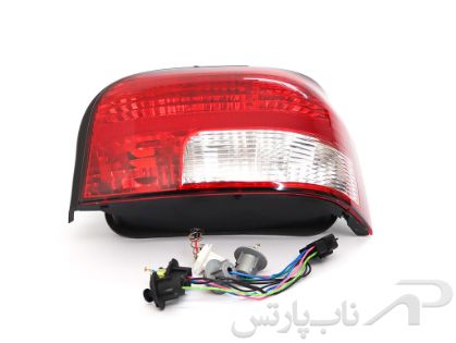 تصویر  چراغ خطر عقب با وایرست سمت راست پراید 131 برند مدرن