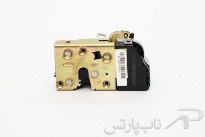 تصویر  قفل درب جلو چپ (راننده) پژو 206 تیپ 3 کد 1360102899 برند ایساکو